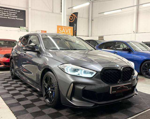 BMW 1 SERIES