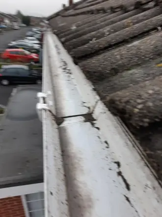 A clear run, seen from the pole, photographed from the pole camera on a Telford gutter